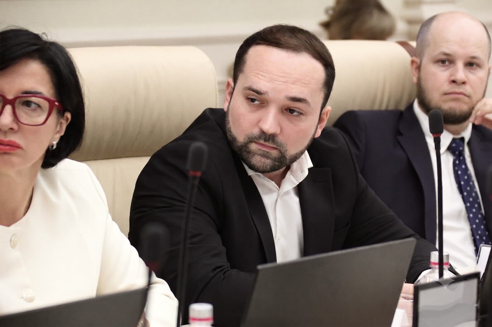 «Как избежать дублирования ИИ-разработок за государственный счёт» — заседание в Совете Федерации